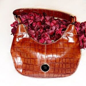 Dooney & Bourke Brown Croc-Embossed Leather Shoulder Bag Purse Zip Top Vintage